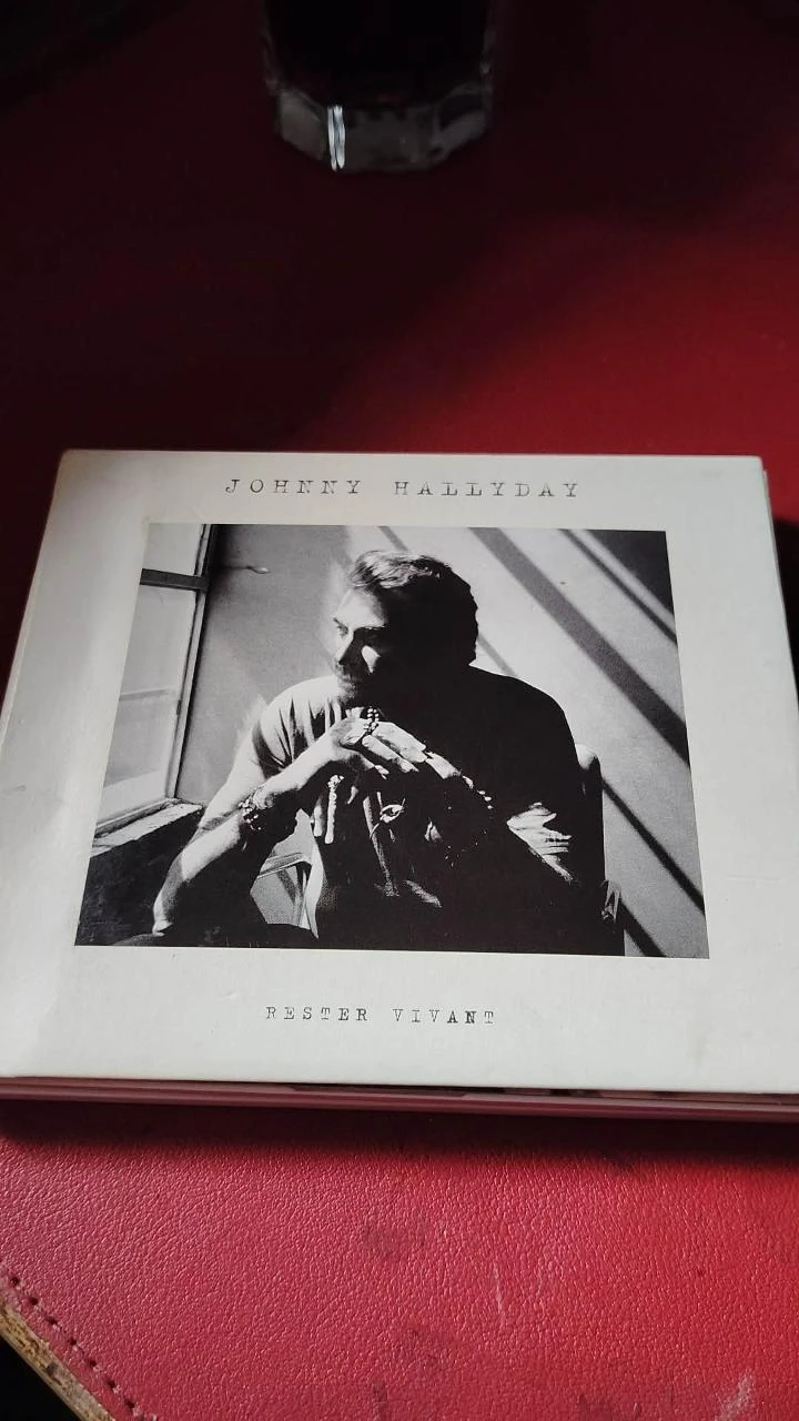 Johnny Hallyday rester vivant – photo 6